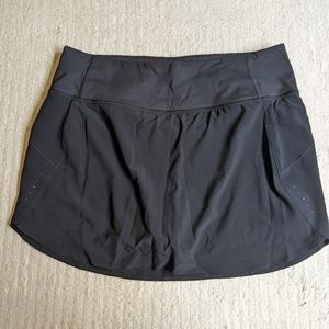 Athleta Run With It skort black sz M